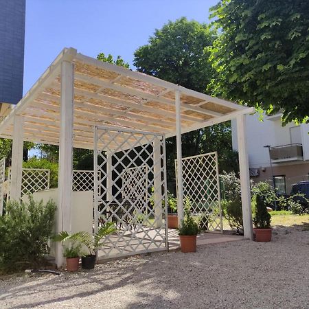 La Villa ベラーリア・イジェア・マリーナ エクステリア 写真