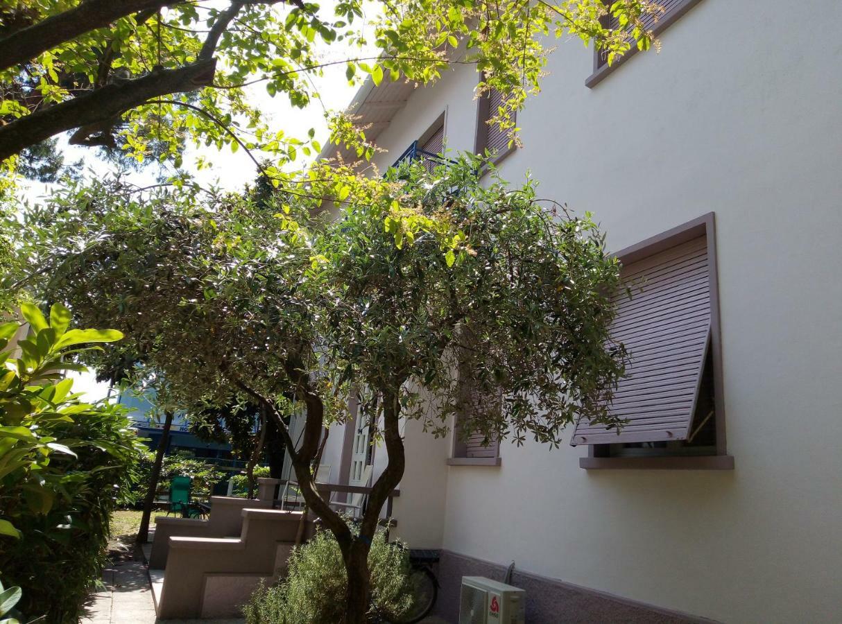 La Villa ベラーリア・イジェア・マリーナ エクステリア 写真